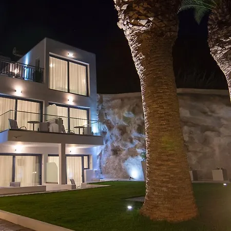 White Pearl Apartment